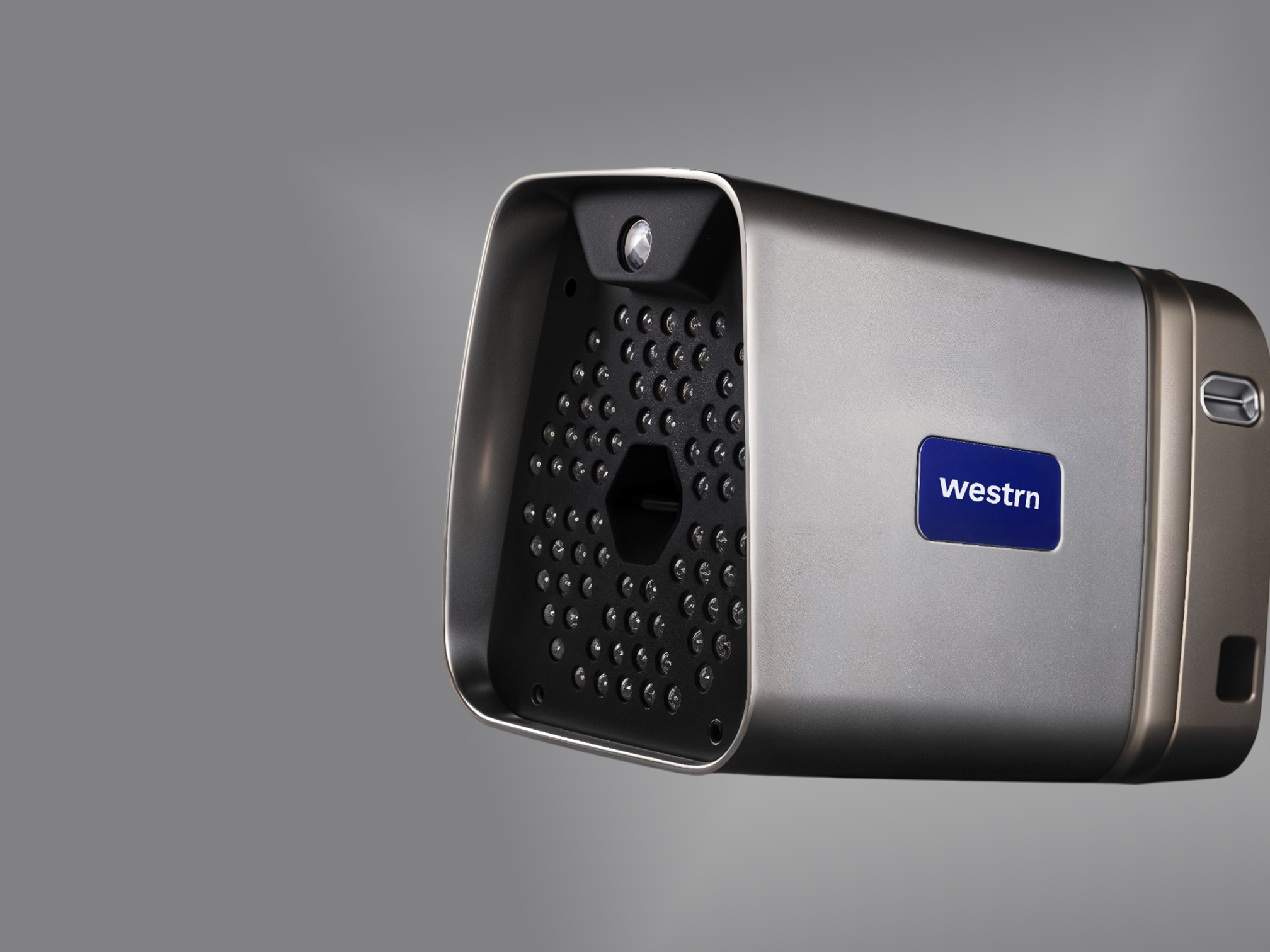 User-friendly 4.3” touchscreen interface enables smartphone-like, intuitive operation.