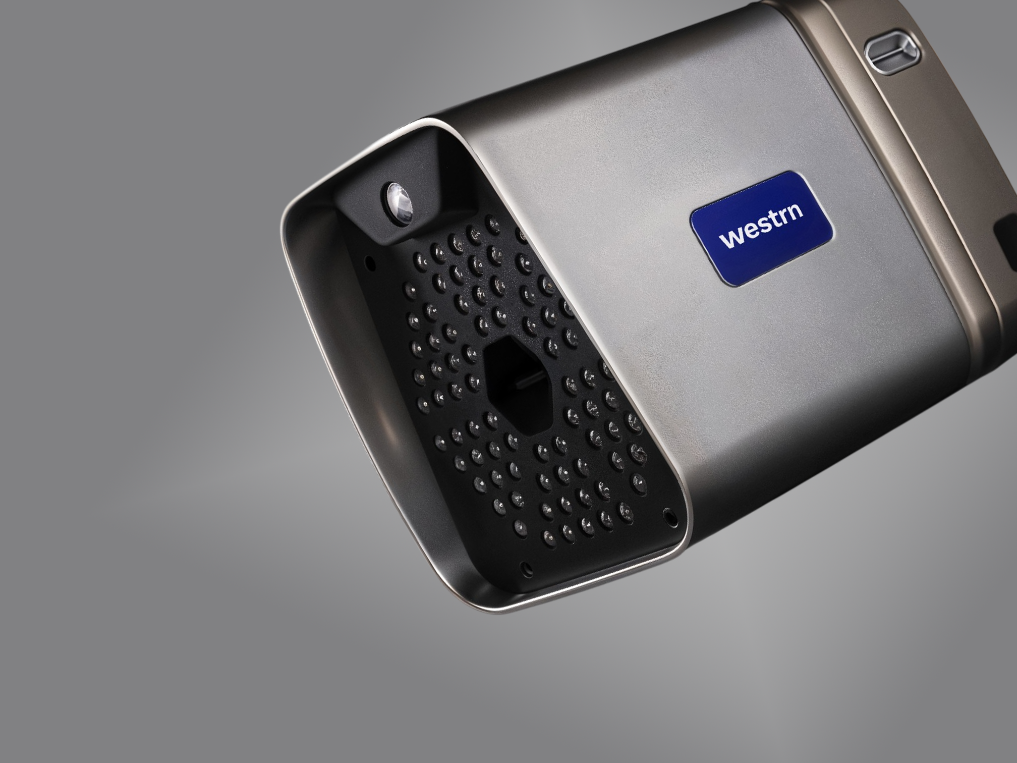 Lightweight (800g) and portable design with 5-hour battery life ideal for on-the-go screening.